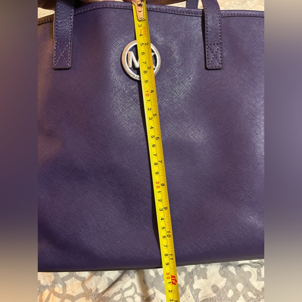 Michael Kors Purple Tote Bag - Picture 2 of 16